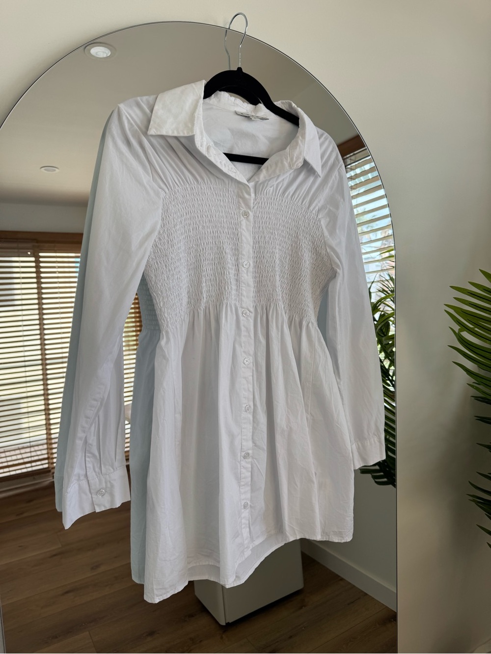 HYFVE White Button-Down Collar Top